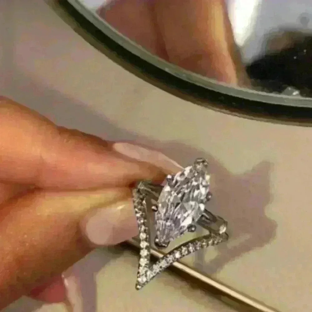 New Silver Marquise Cut Ring 💍